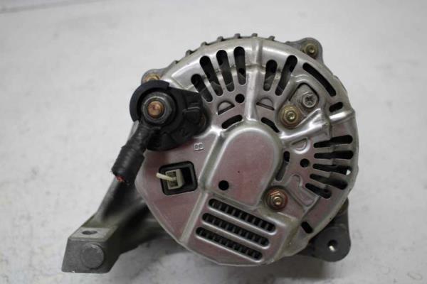 ALTERNATEUR VOLVO 120A - Vue 3